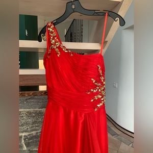 Size 6 Chiffon Prom Dress